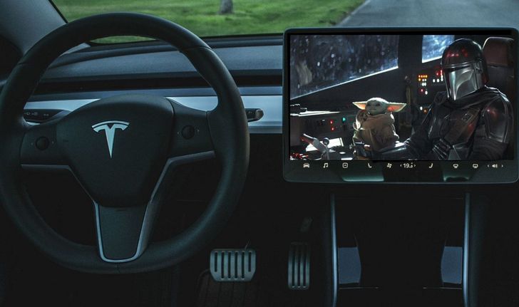 ตัวช่วยยามรถติด! Tesla เตรียมเปิดบริการ Disney+ ในโหมด Tesla Theater