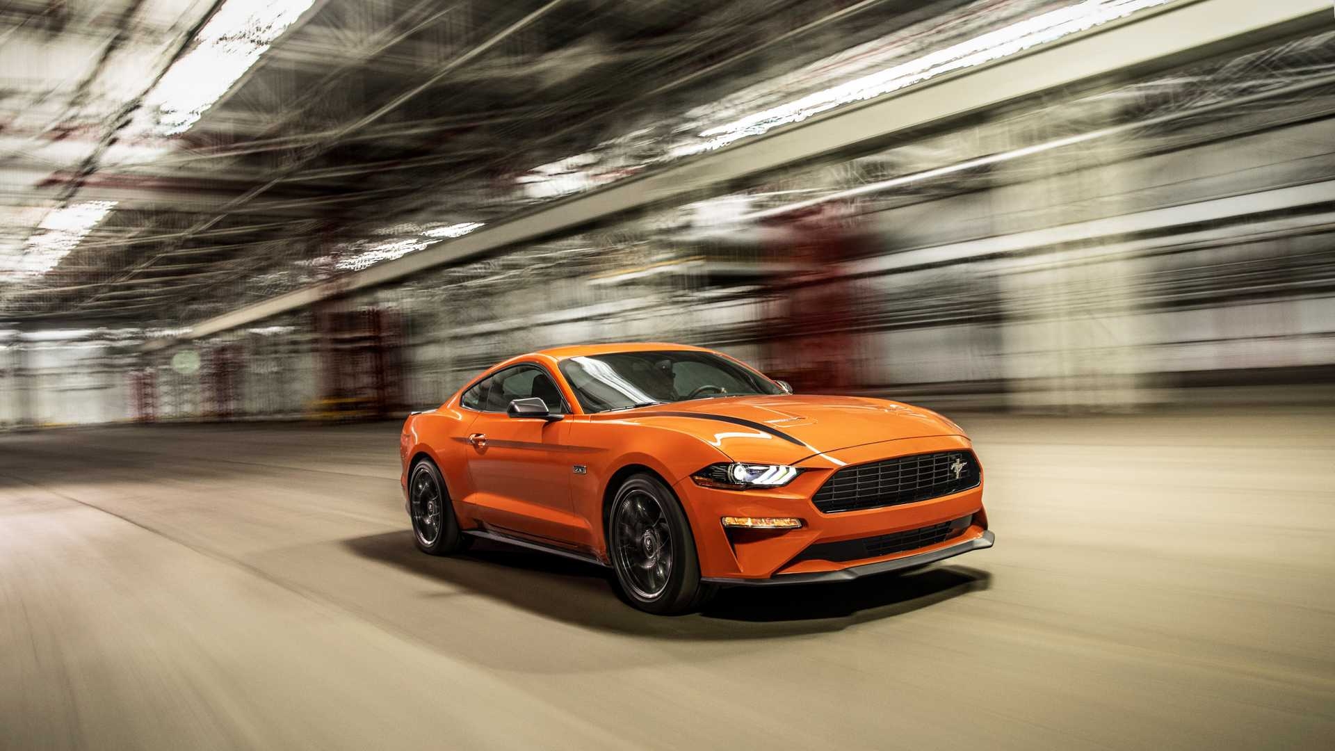 Ford Mustang รุ่นก่อนหน้านี้ที่ชื่อ Ford Mustang 2.3L High Performance 2020