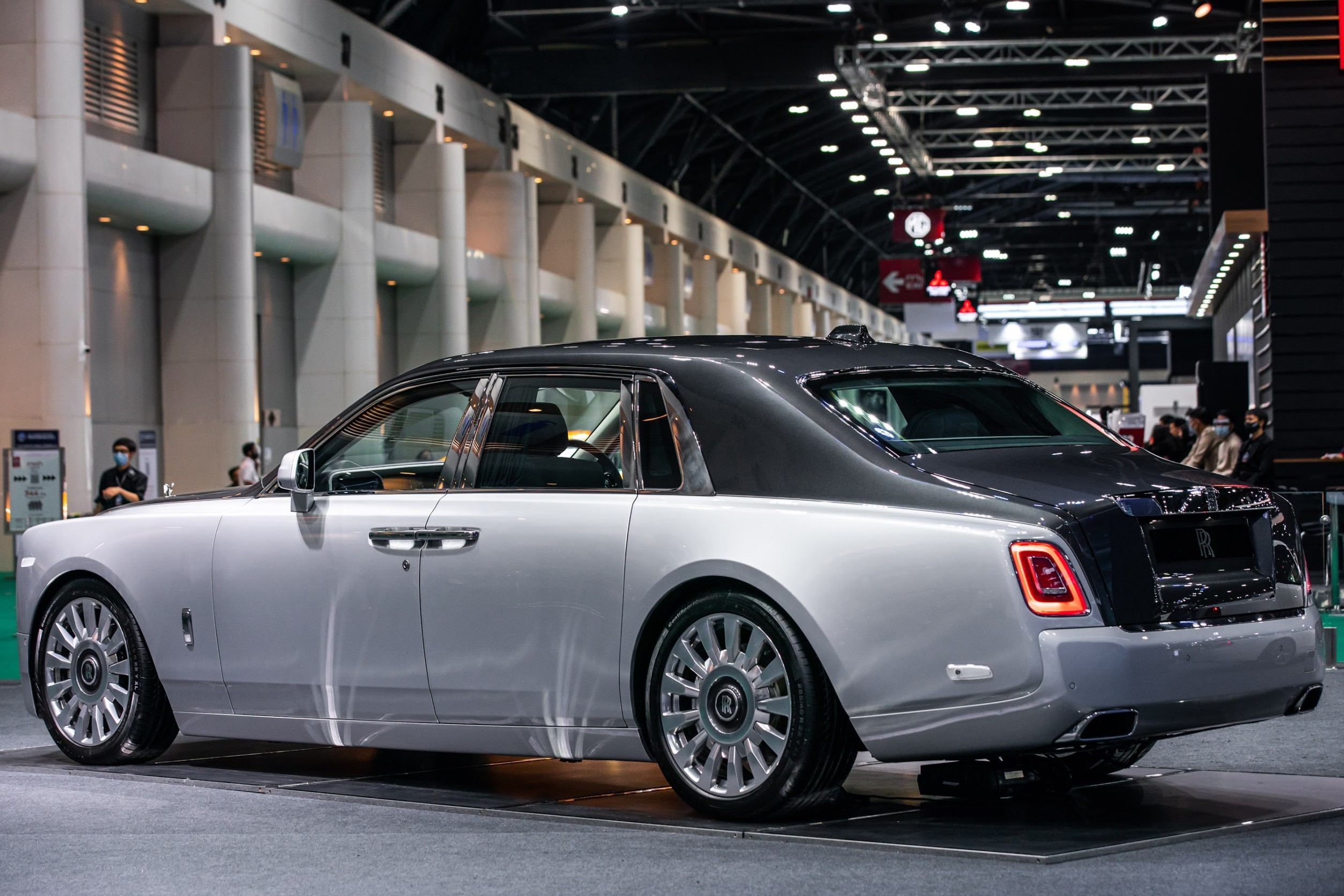 Rolls-Royce Phantom