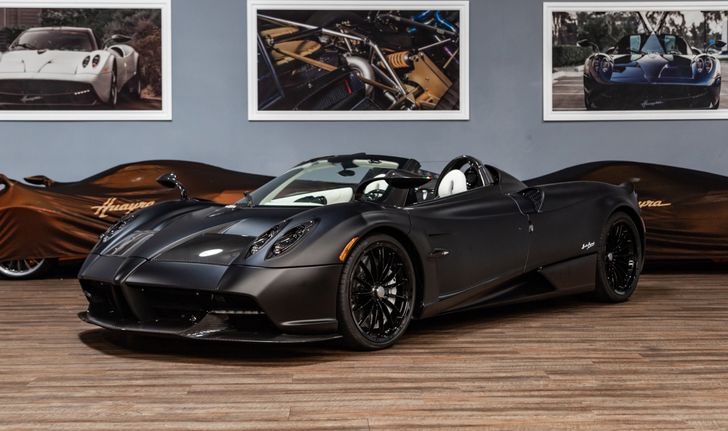 รถแบทแมน! Pagani Huayra Roadster ไฮเปอร์คาร์วิ่งได้จริงบนท้องถนน