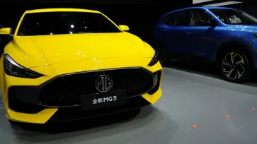 ไม่เกี่ยวกัน! MG5 ตัวใหม่ที่ถูกกล่าวหาว่าหน้าคล้าย Hyundai, ท้ายเหมือน Mercedes