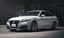 ได้เวลาอัพเกรด! Toyota Crown โฉมปี 2021 อัดแน่นด้วยเทคโนโลยีใหม่เพียบ