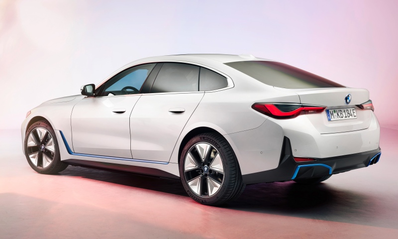 bmwi4_04