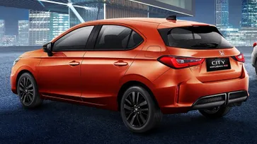 Honda City Hatchback 2021 เวอร์ชั่นอินโดฯ​ มีตัวถังสีส้มพร้อมเกียร์ธรรมดา 6 สปีดให้เลือก