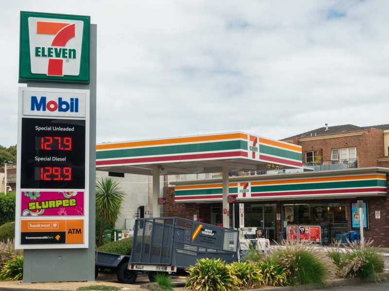 7eleven_ev_03