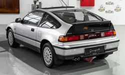 Honda CRX รุ่นปี 1990 คันนี้วิ่งไปแค่ 17 กิโลเมตร แม้แต่น้ำมันเครื่องยังของเดิม!