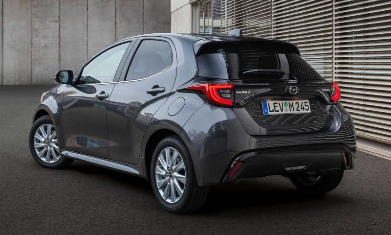 mazda2_01