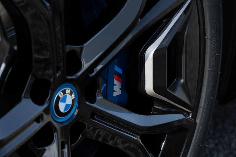 bmw_ix_m60_08