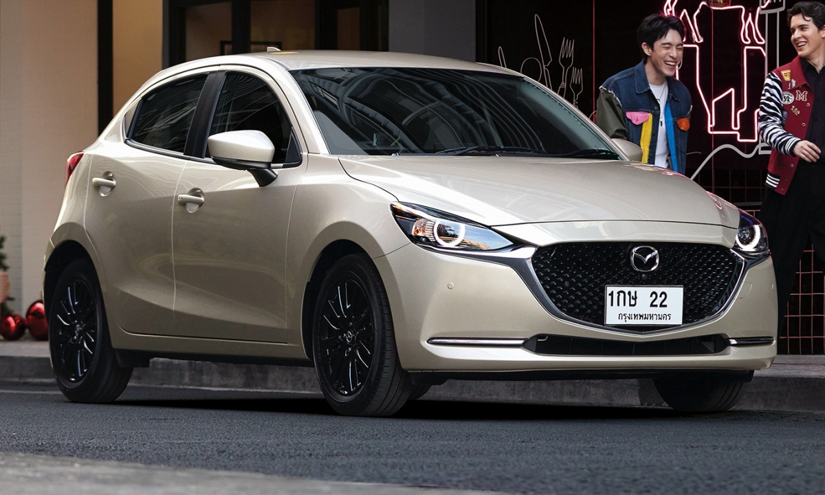 Mazda2 2022 ใหม่ เพิ่มสี Platinum Quartz ราคาเท่าเดิมเริ่ม 546,000 บาท
