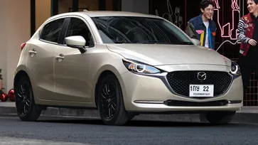 Mazda2 2022 ใหม่ เพิ่มสี Platinum Quartz ราคาเท่าเดิมเริ่ม 546,000 บาท