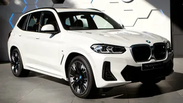 BMW iX3 M Sport แถมฟรี BMW Wallbox สำหรับลูกค้า 33 คนแรกที่จองออนไลน์ 14 ก.พ.นี้