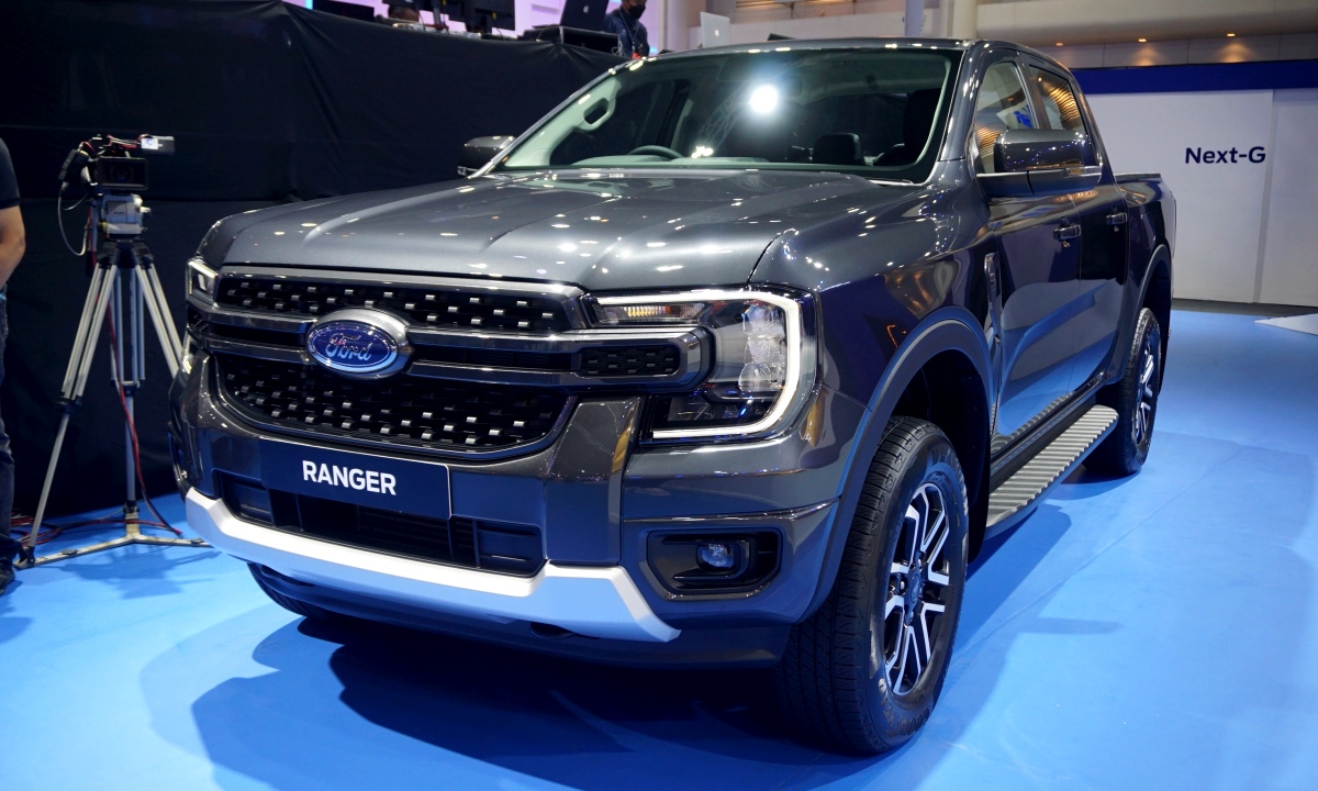 ภาพจริง All-new Ford Ranger Sport ใหม่ เคาะราคา 929,000 - 1,049,000 บาท