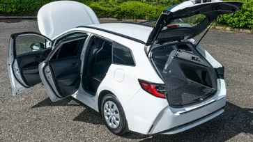 Toyota Corolla Commercial 2022 ใหม่ รุ่น 2 ที่นั่งเพื่อการพาณิชย์เริ่ม 9.6 แสนบาทที่ยุโรป