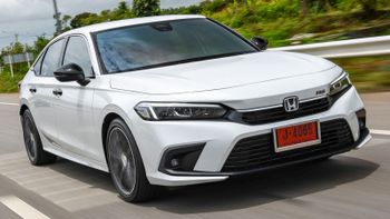 รีวิว Honda Civic e:HEV RS ใหม่ หล่อ แรงได้ใจ แถมประหยัดกว่ารุ่นเทอร์โบ