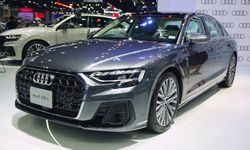 Audi A8 L 55 TFSI quattro Prestige S line รุ่นปรับโฉมใหม่ที่งาน Motor Expo 2022