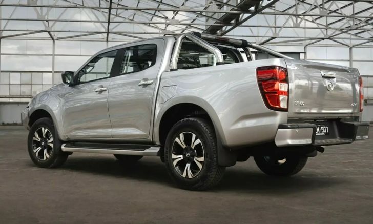 mazda_bt50_xtr_le_03