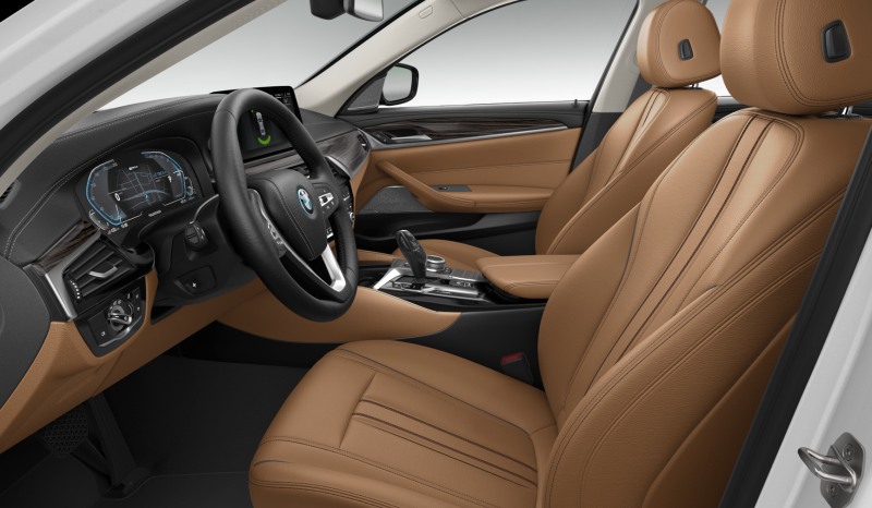 bmw_530e_luxury_03