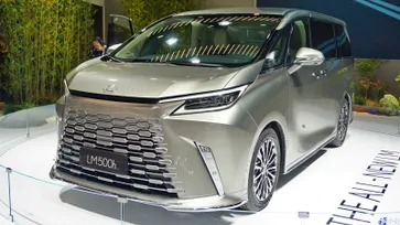 ภาพคันจริง All-new Lexus LM รุ่น 4 ที่นั่ง ส่งตรงจากเซี่ยงไฮ้มอเตอร์โชว์ 2023