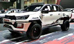 Toyota REVO 54TH พร้อมชุดแต่ง Wide-body เผยโฉมที่งาน Bangkok Auto Salon 2023