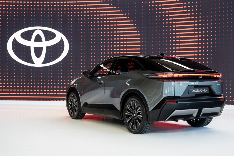 Toyota C-HR+