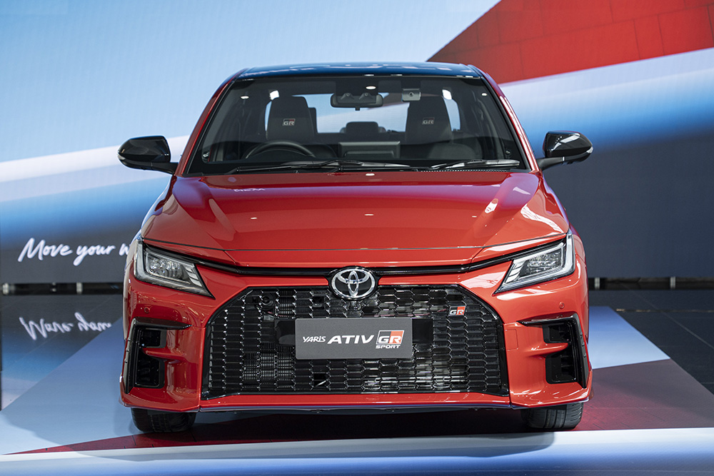 toyota_yaris_ativ_hev_gr_exte