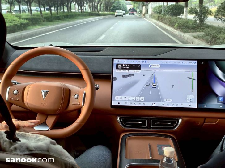 batch_line_album_adas_250904__1