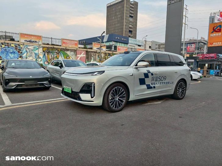 batch_line_album_s09_250906_1_1