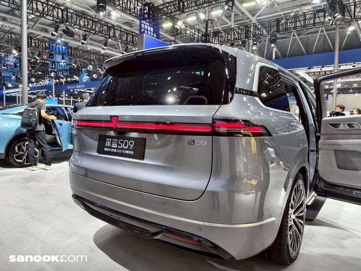 batch_line_album_s09_250906_1_6