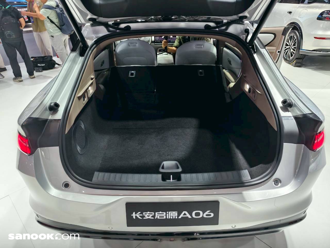 batch_line_album_a06_250905_6