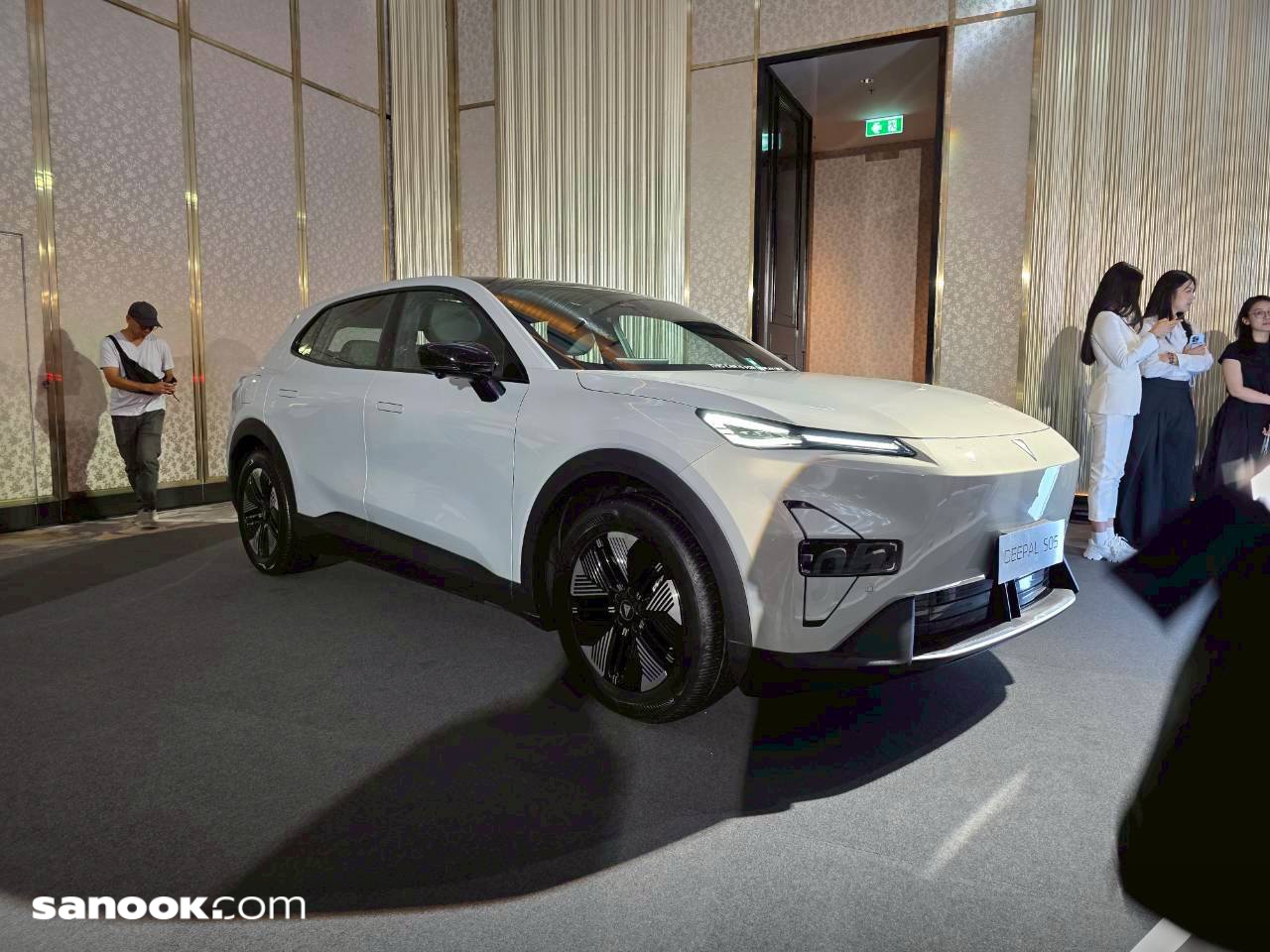 batch_line_album_dee_251020_3