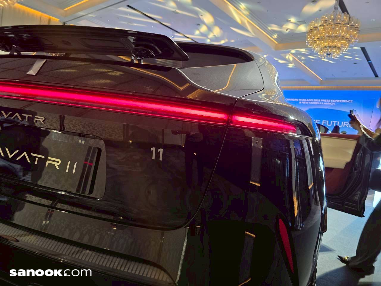 batch_line_album_dee_251020_8_1