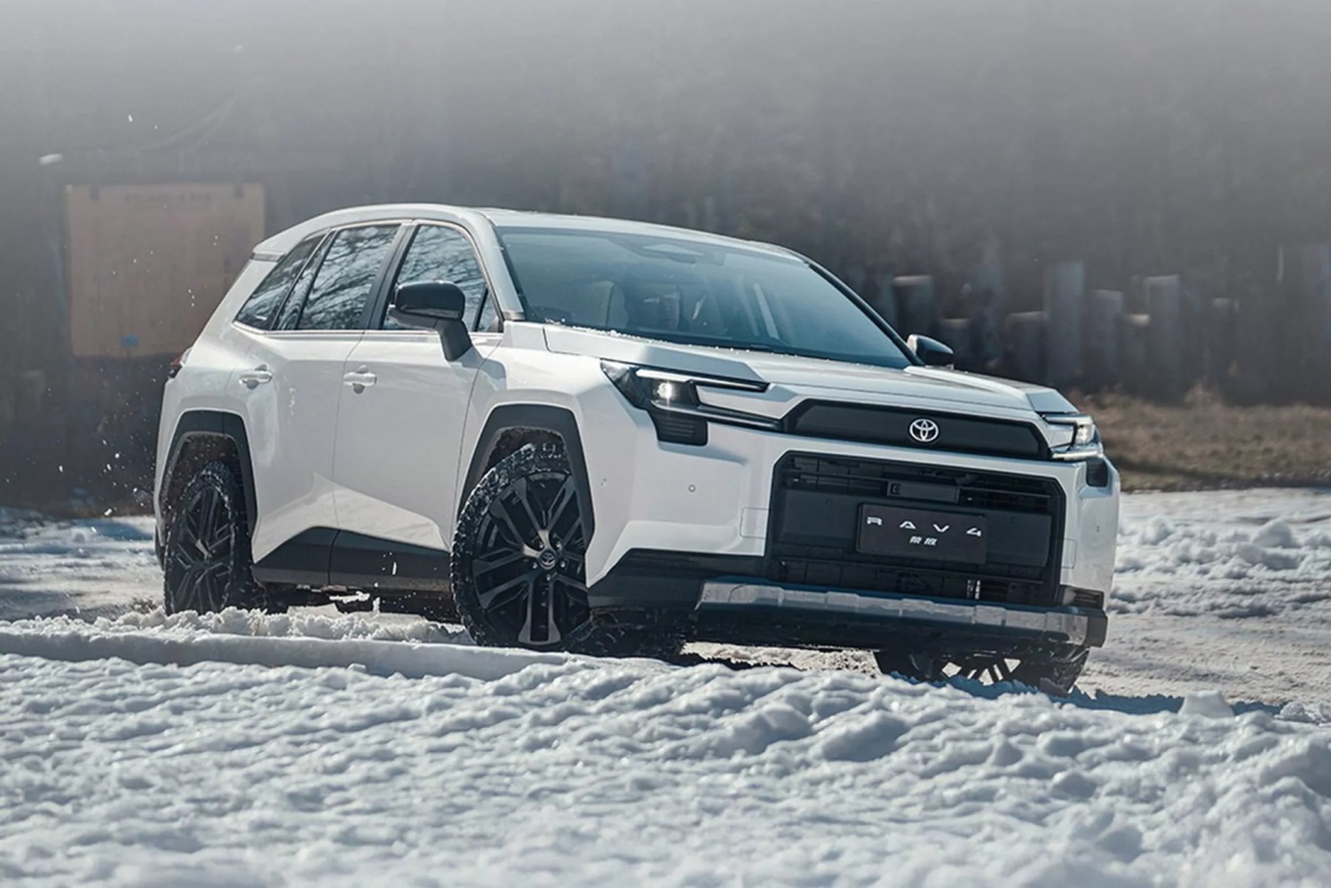 Toyota RAV4 และ Wildlander เวอร์ชันจีน อัปเกรดจอ 15.6 นิ้ว ราคาถูกกว่าล้าน!