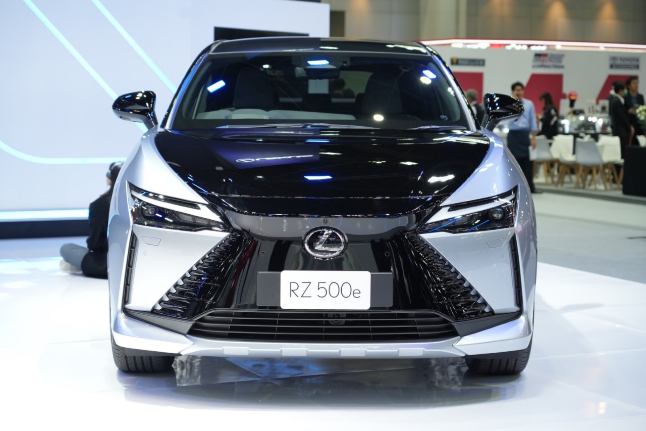 เปิดตัว Lexus RZ ไฟฟ้าใหม่ อัปเกรดสเปก แบตใหญ่ขึ้น เริ่มไม่ถึง 3 ล้าน