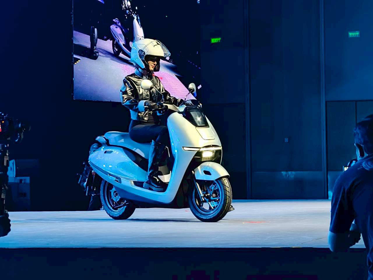 line_album_honda_260109_26