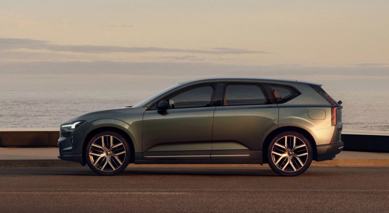 batch_volvo_ex607-2048x1124