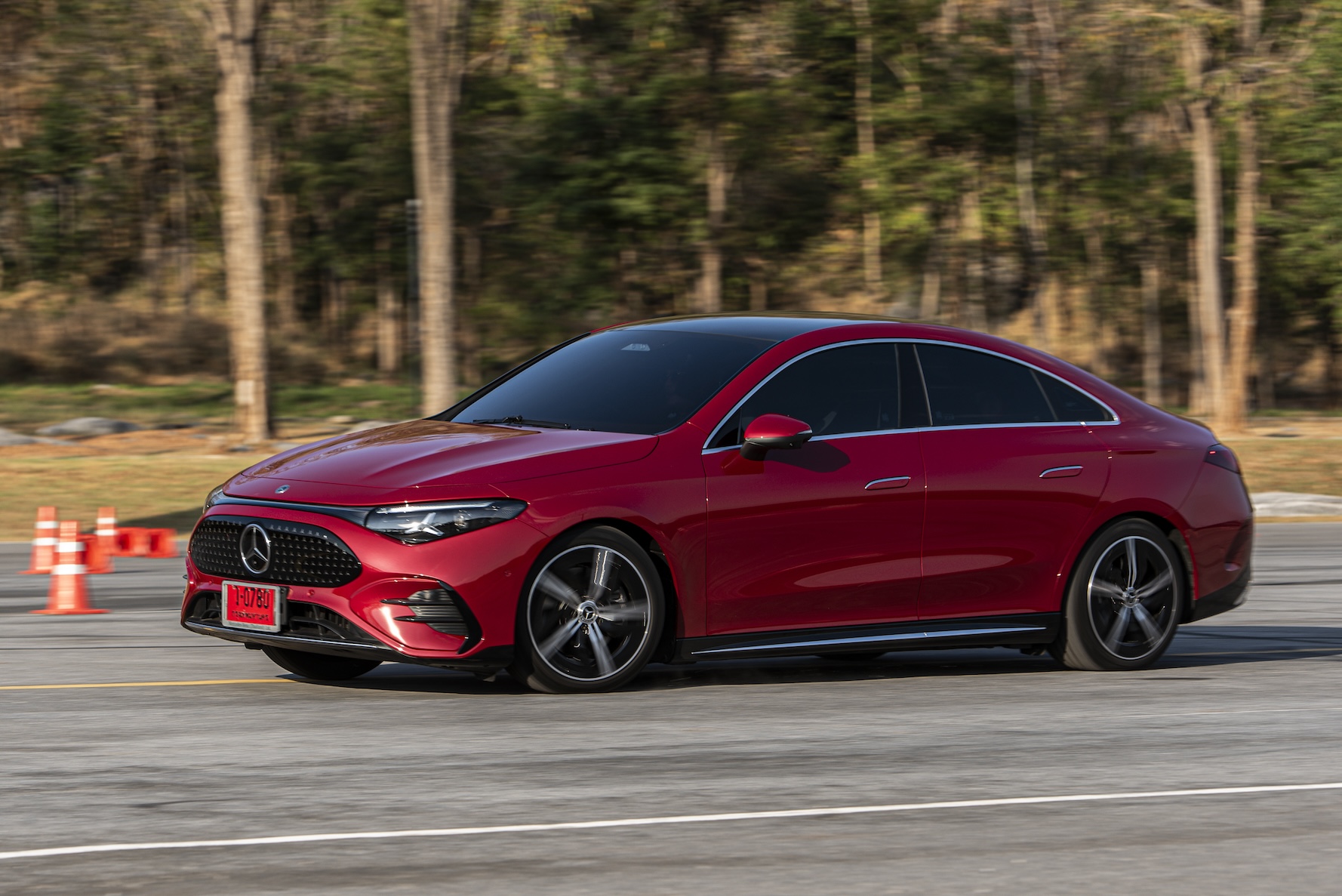 mercedes-benz(thailand)busi_1