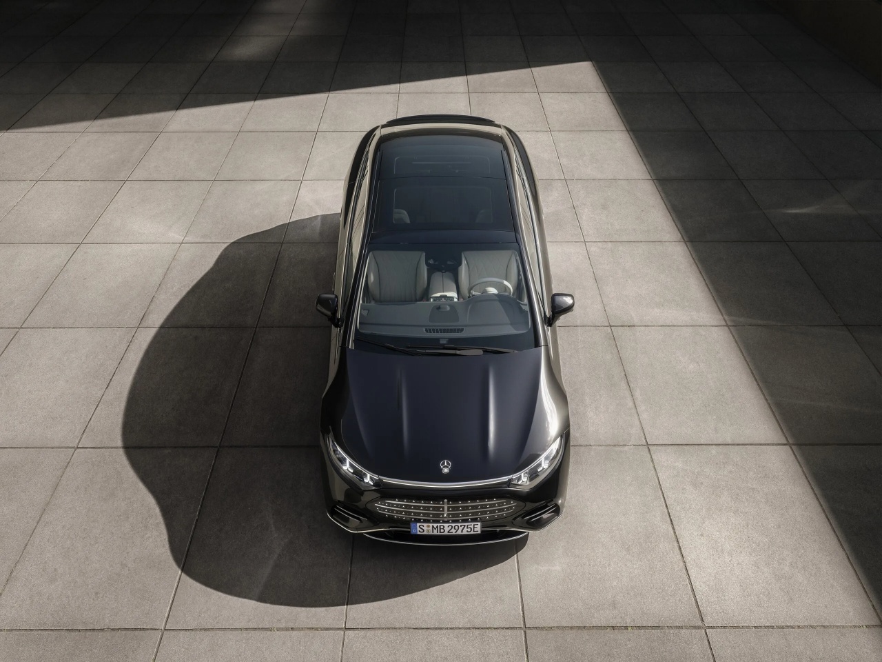 2026-mercedes-eqs-new-9_batch