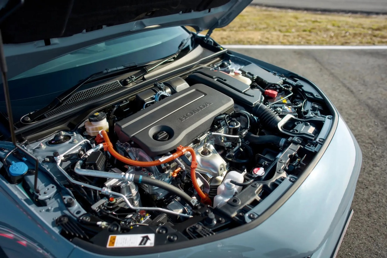 honda-civic-ehev-rs-japan-30_