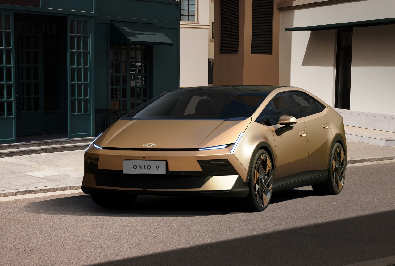 70872-photo-1-ioniq-v-exterio