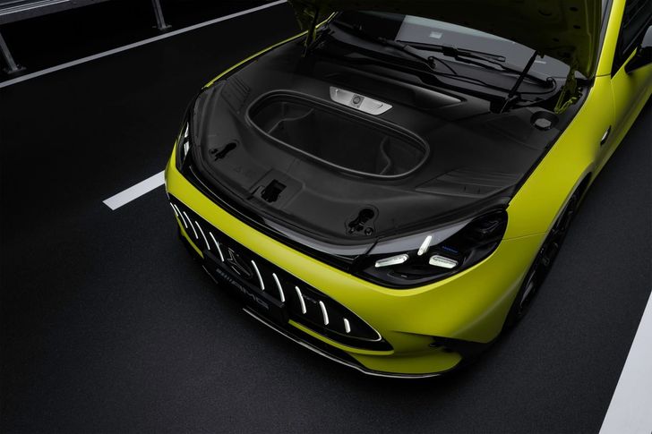 mercedes-amg-gt-4-door-coupe-_5