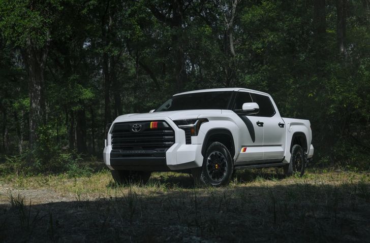 2026_toyota_tundra_trd_rally_