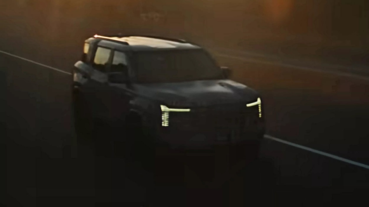 mitsubishi-pajero-teaser-1_ba