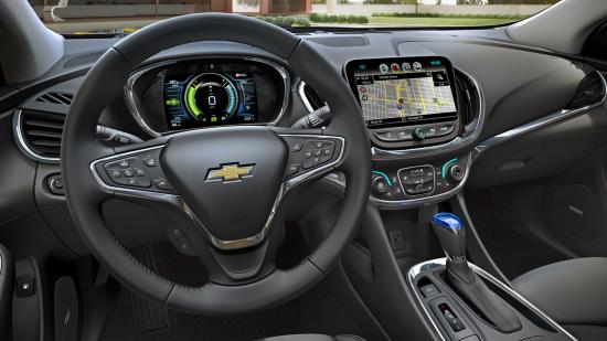 2016_Chevrolet_Volt 02