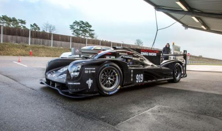 Porsche 919 Hybrid โชว์ฟอร์มแรงสู่สนามแข่งแล้ว