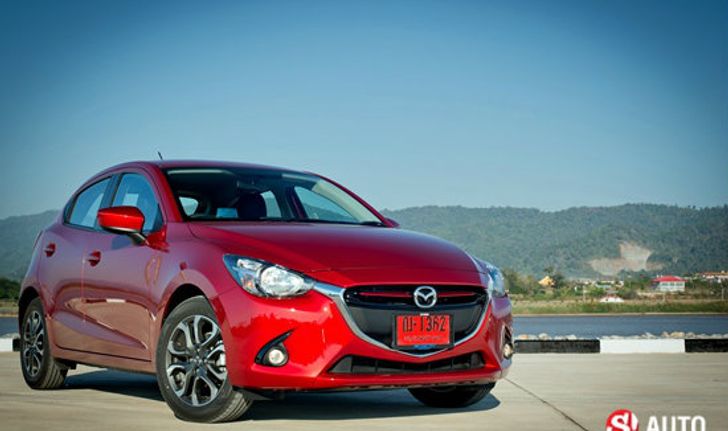 รีวิว Mazda 2 2015 SKYACTIV-D ตัวเล็กทรงพลัง ปรับปรุงดีขึ้นในทุกด้าน