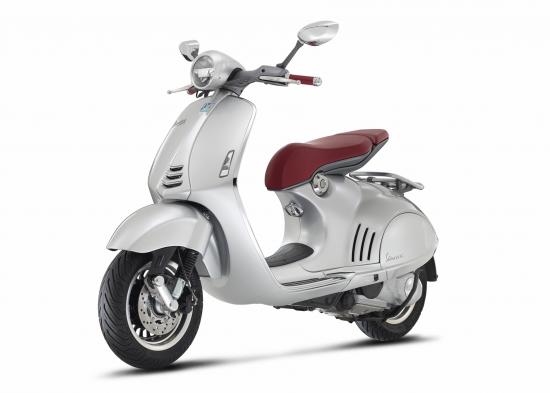 Vespa 946_Metallic_Blu _3