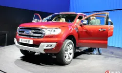 Ford Everest ใหม่ เปิดตัวแล้วที่งานมอเตอร์โชว์ 2015 เคาะเริ่ม 1.269 ล้านบาท