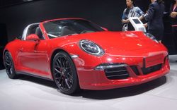 Porsche 911 Targa 4 GTS สปอร์ตเปิดหลังคาคลาสสิคตัวแรงเผยโฉมแล้ว