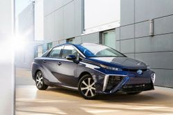 Toyota Mirai เผยตัวเลขขับขี่ไกลถึง 502 กิโลเมตรโดยไม่ใช้น้ำมัน