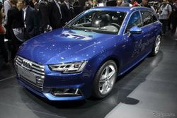 เปิดตัว 'Audi A4 g-tron' เวอร์ชั่นพลังงานทางเลือก CNG